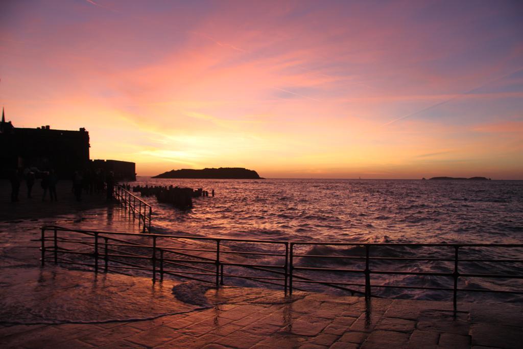 Hotel Des Abers Saint-Malo Bagian luar foto